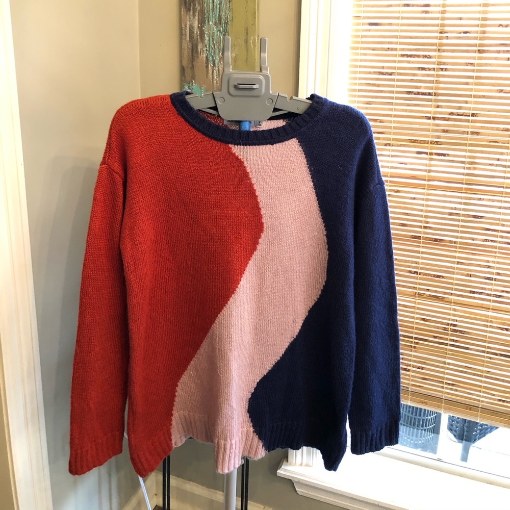 Color block sweater, super soft and comfy